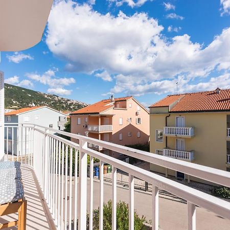 Beautiful Apartment Lovorka 6 , Baska, Krk Eksteriør bilde