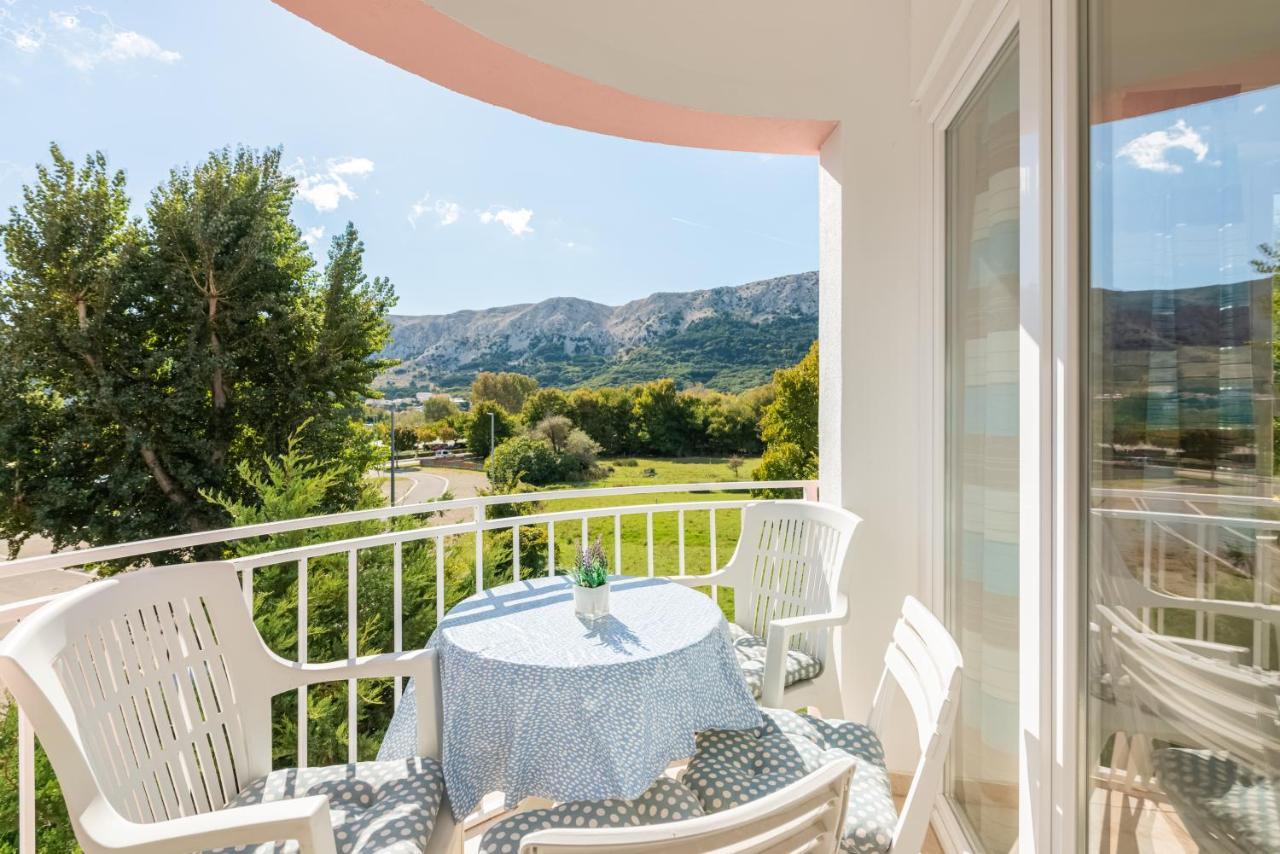Beautiful Apartment Lovorka 6 , Baska, Krk Eksteriør bilde