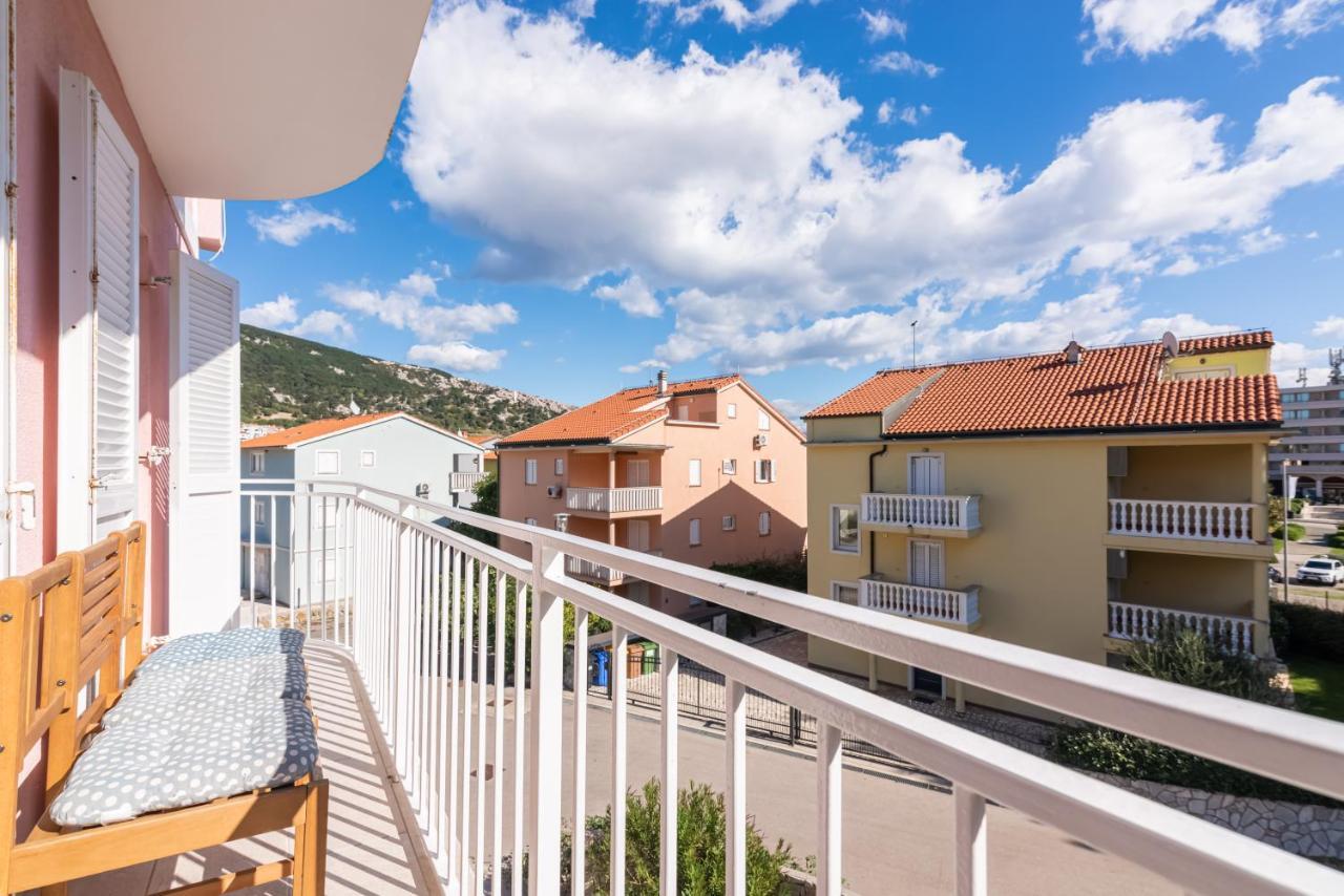 Beautiful Apartment Lovorka 6 , Baska, Krk Eksteriør bilde
