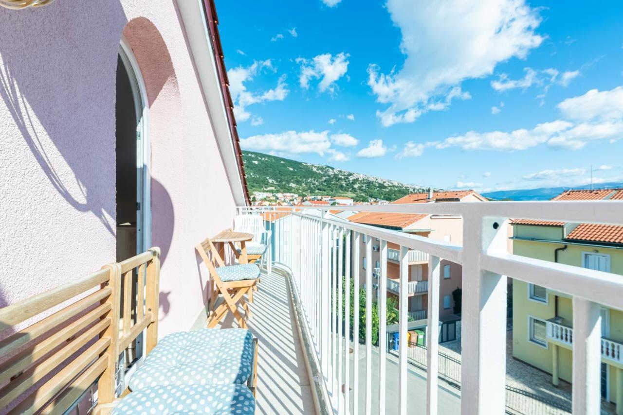 Beautiful Apartment Lovorka 6 , Baska, Krk Eksteriør bilde