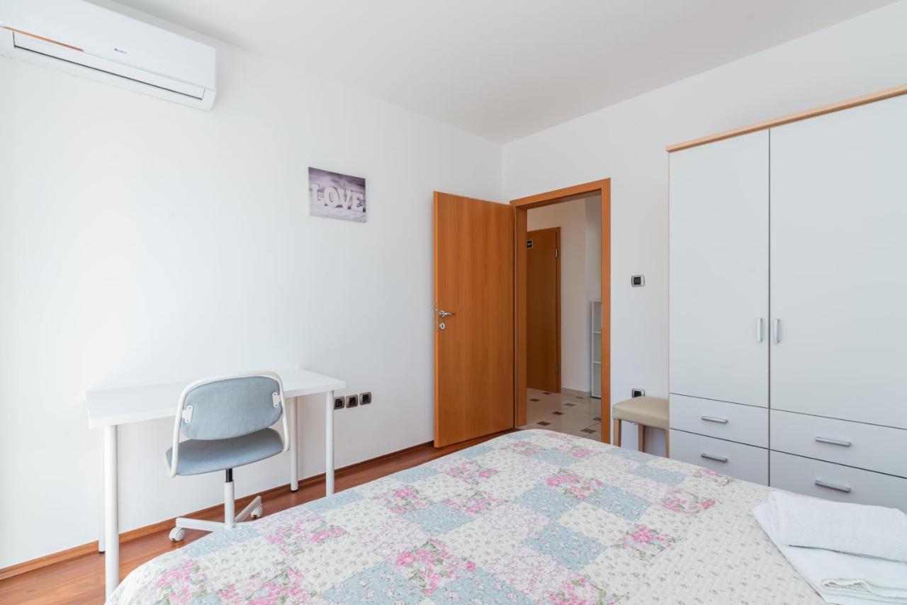 Beautiful Apartment Lovorka 6 , Baska, Krk Eksteriør bilde