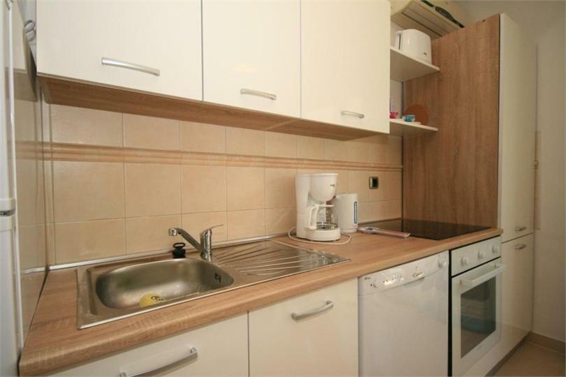 Beautiful Apartment Lovorka 6 , Baska, Krk Eksteriør bilde