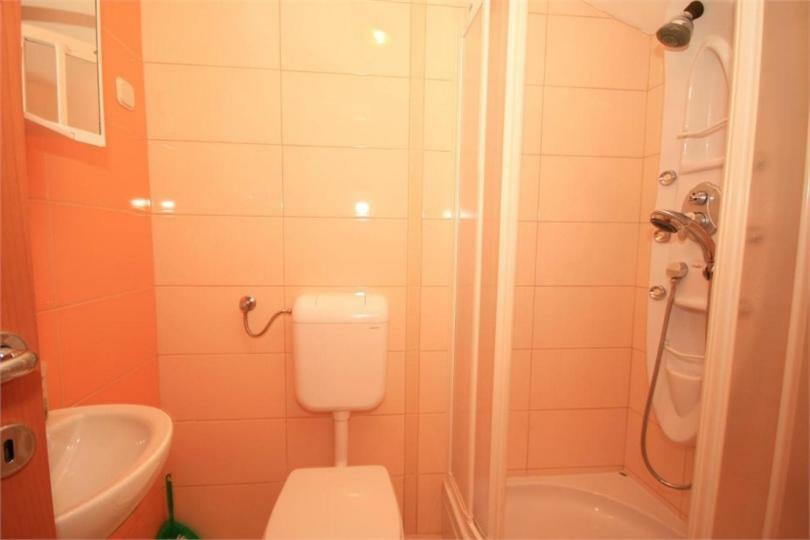 Beautiful Apartment Lovorka 6 , Baska, Krk Eksteriør bilde